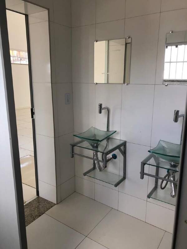 Ponto para aluguel no Centro: 