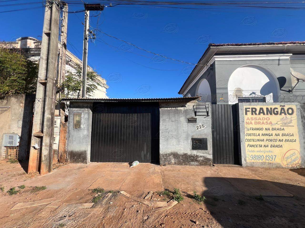 Casa à venda no Santa Terezinha: 