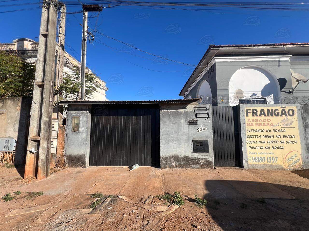 Casa à venda no Santa Terezinha: 