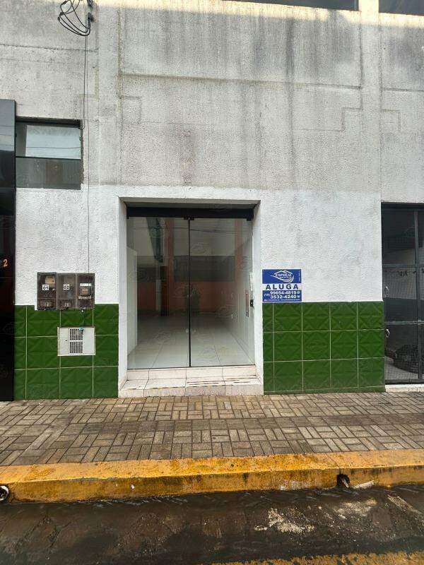 Ponto para aluguel no Centro: 