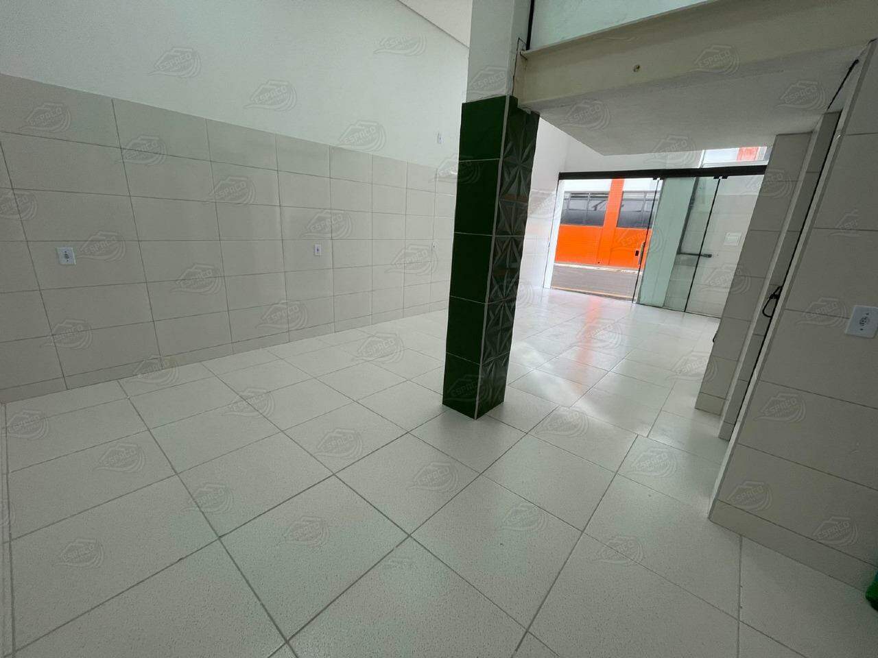Ponto para aluguel no Centro: 
