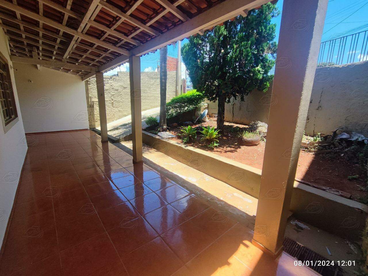 Casa à venda no Ginásio: 