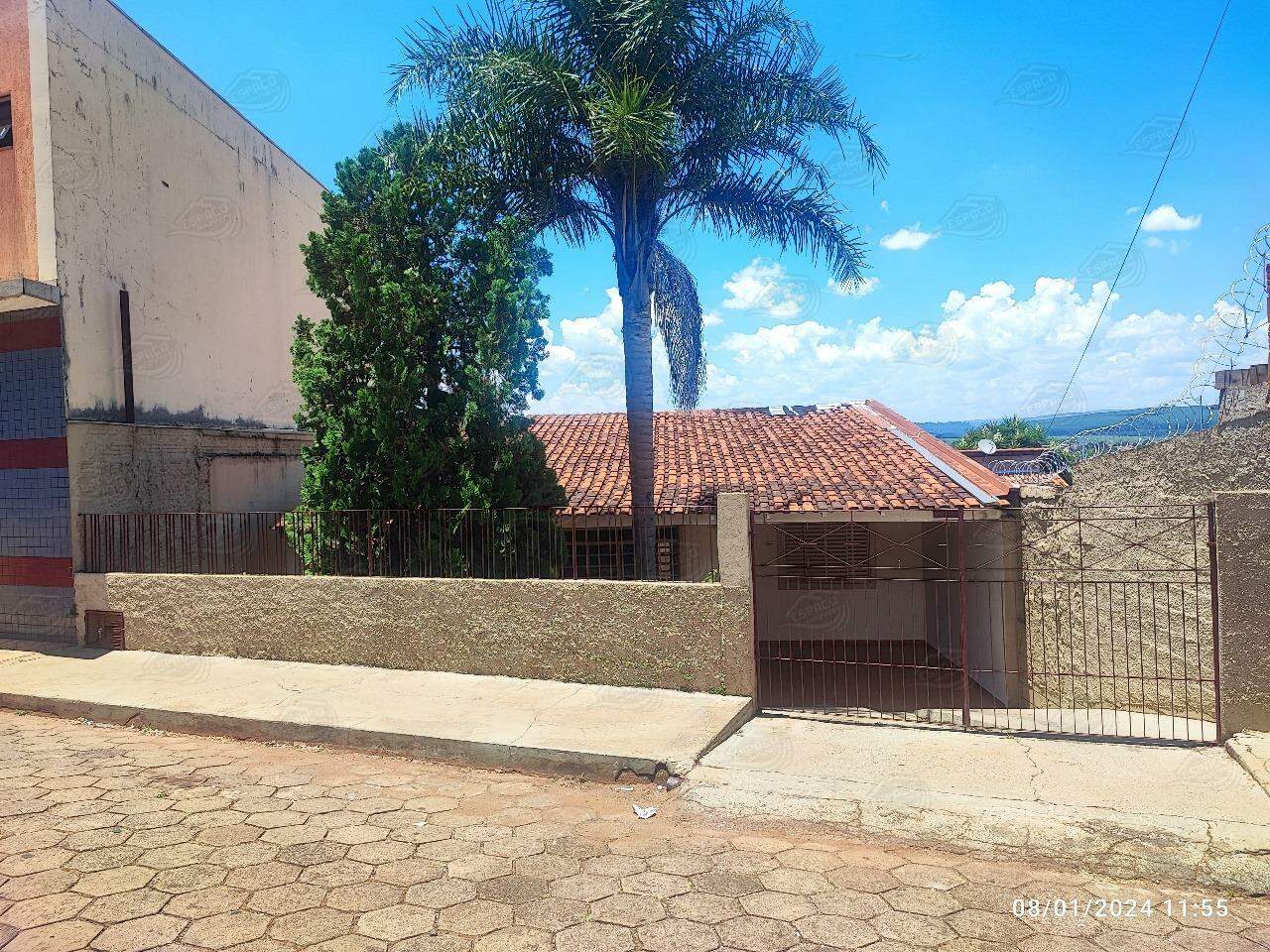 Casa à venda no Ginásio: 