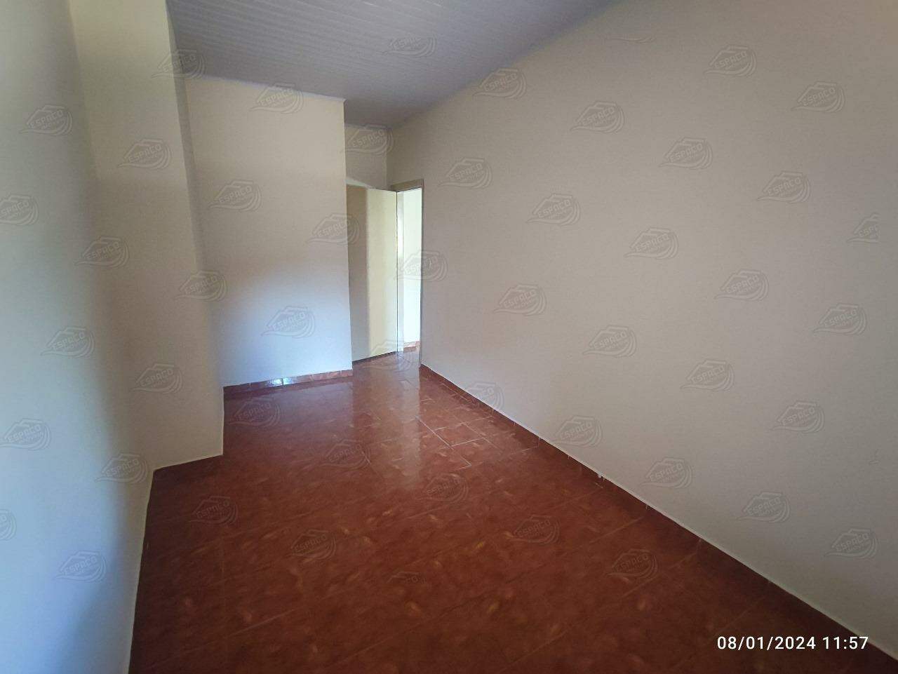 Casa à venda no Ginásio: 