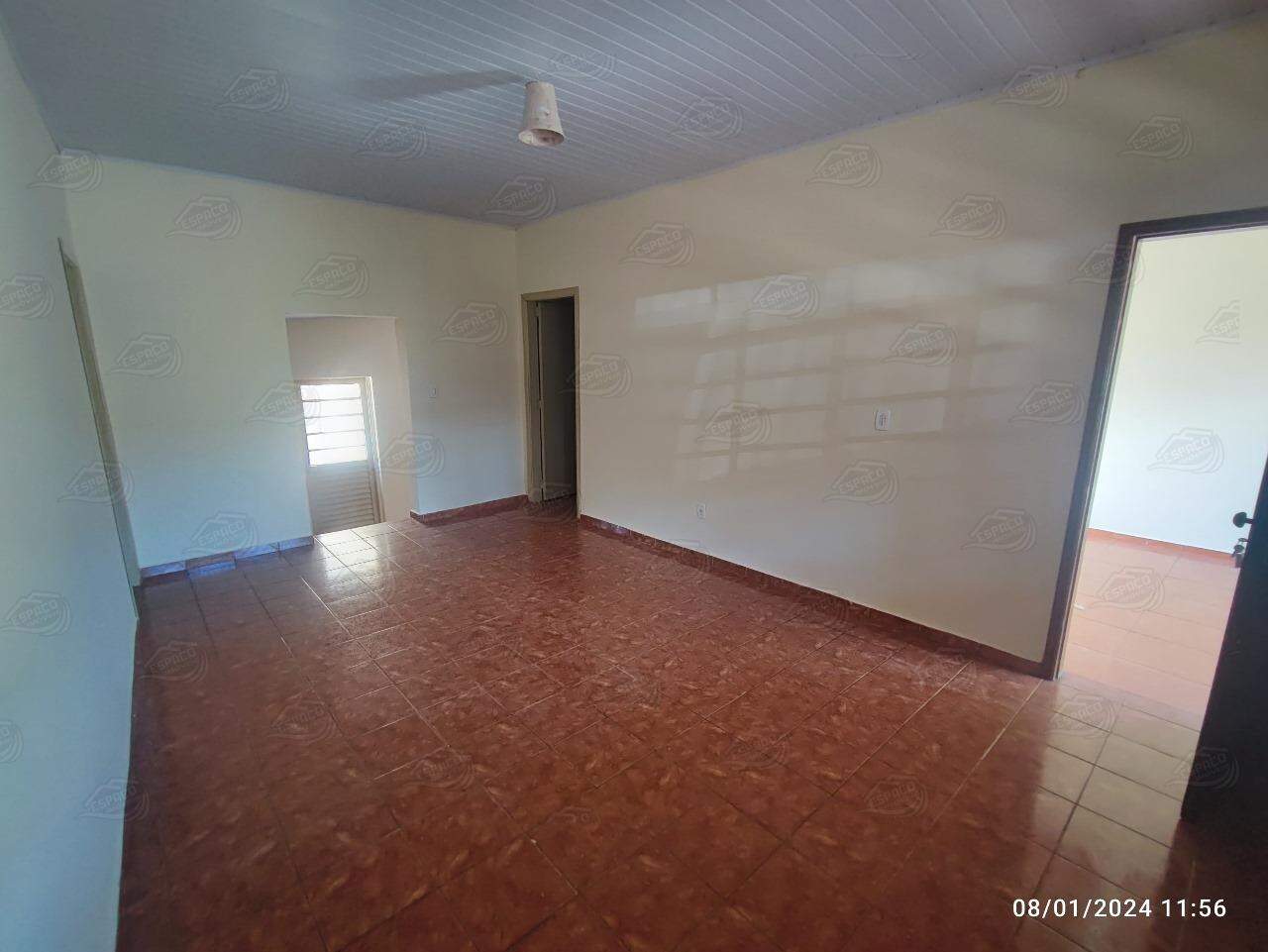 Casa à venda no Ginásio: 