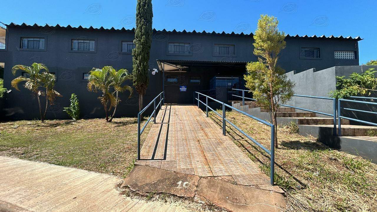 Ponto para aluguel no Santa Terezinha: 