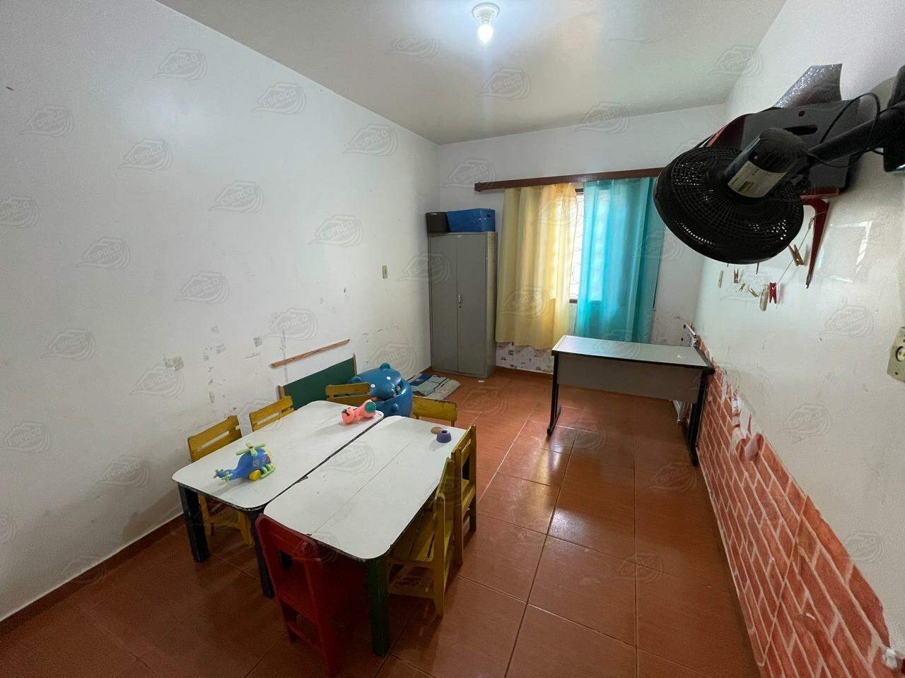 Casa à venda no Centro: 