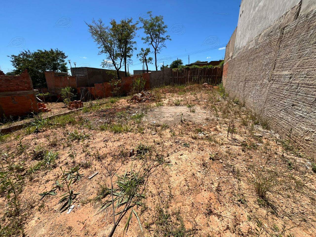 Terreno à venda no Jardim São Paulo: 