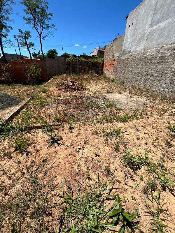Terreno à venda no Jardim São Paulo: 