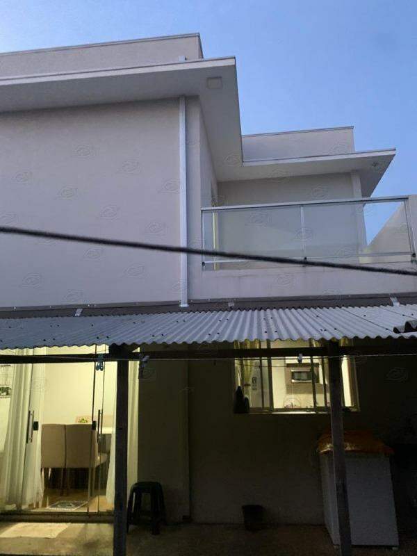 Sobrado à venda no Condomínio Alto dos Pinheiros: 