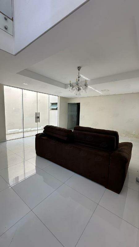 Casa à venda no Condomínio Alto dos Pinheiros: 