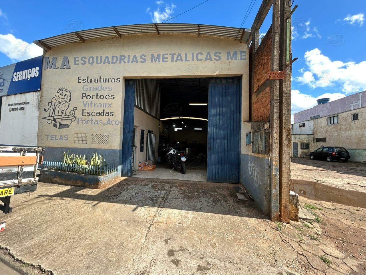 Barracão para aluguel no Tonico Adolfo: 