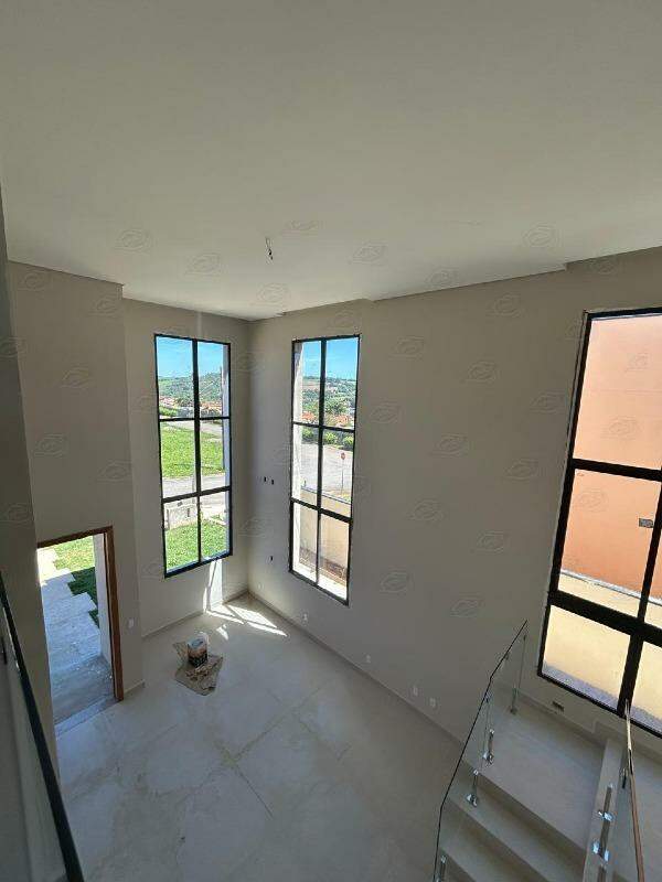Sobrado à venda no Condomínio Residencial Bela Vista: 