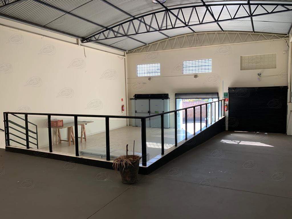 Barracão para aluguel no Vila Ozório: 