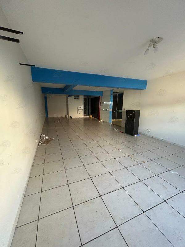 Ponto para aluguel no Centro: 