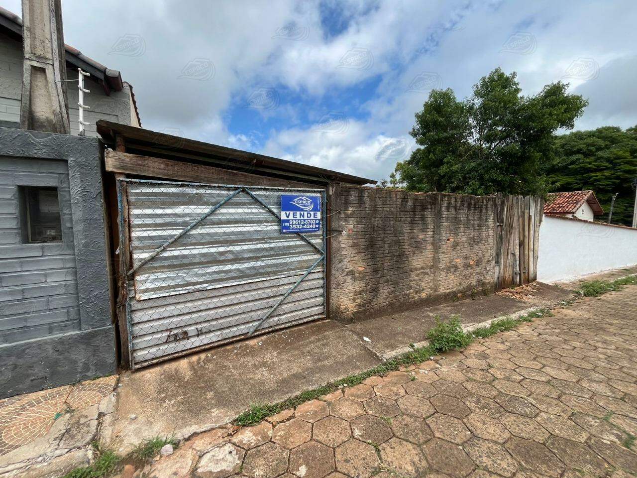 Terreno à venda no Santa Terezinha: 