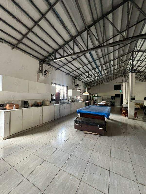 Casa à venda no Centro: 