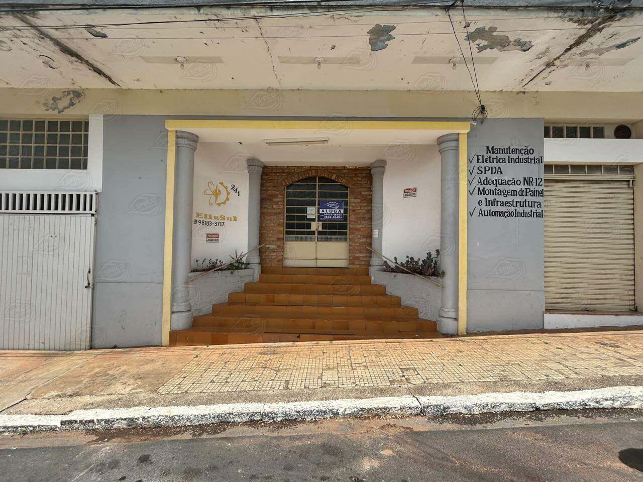 Salão para aluguel no Centro: 