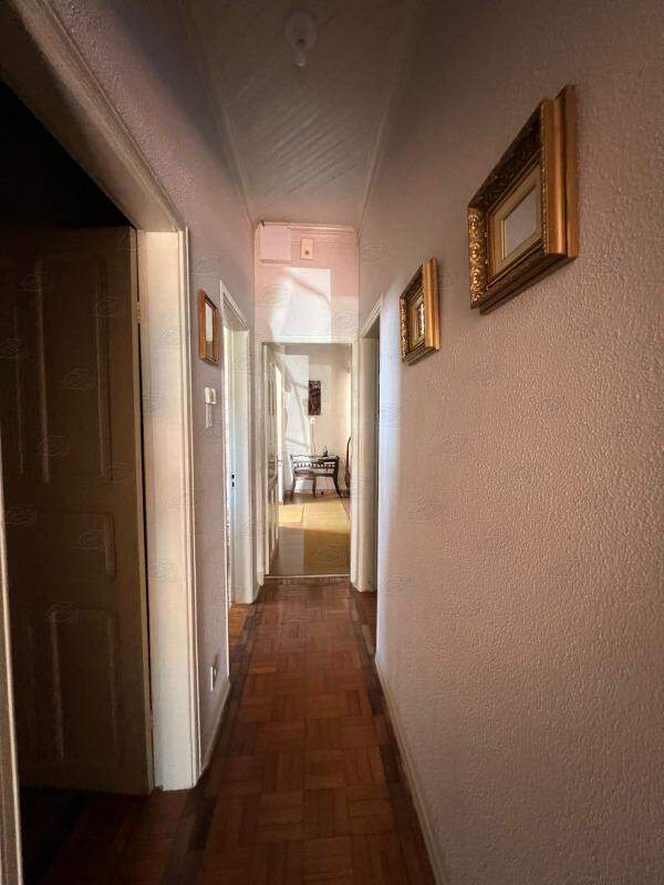 Casa à venda no Centro: 