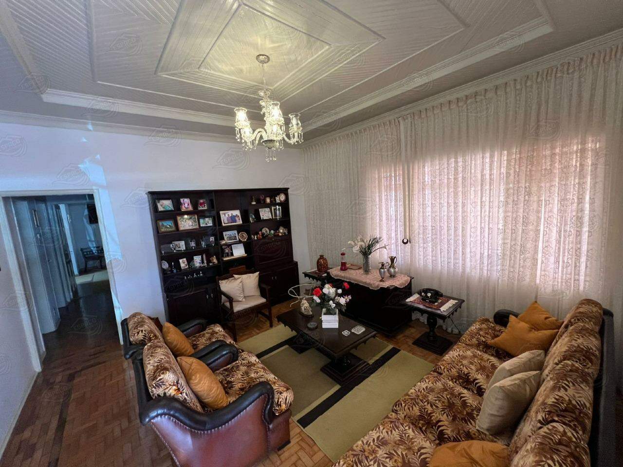 Casa à venda no Centro: 