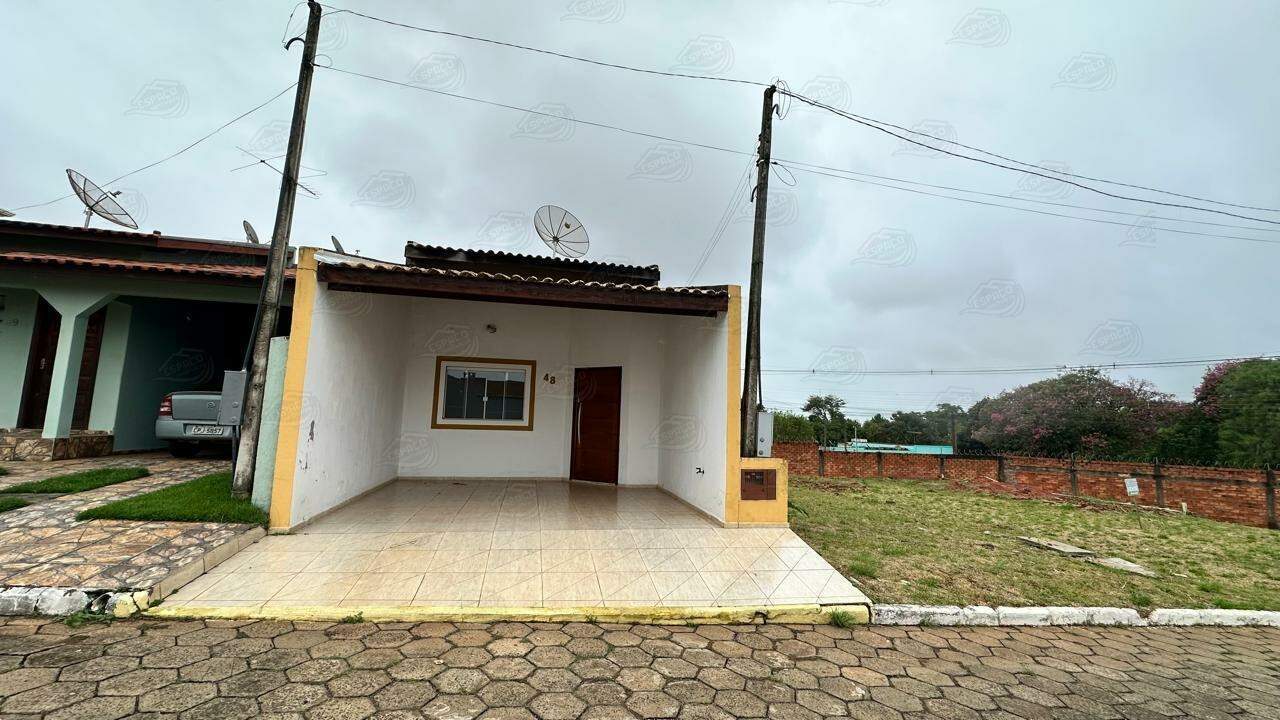Casa à venda no Condomínio dos Professores: 