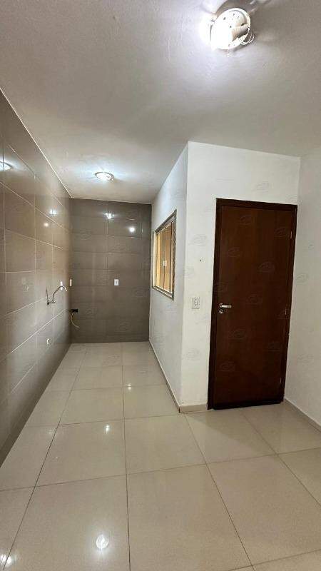 Casa à venda no Condomínio dos Professores: 