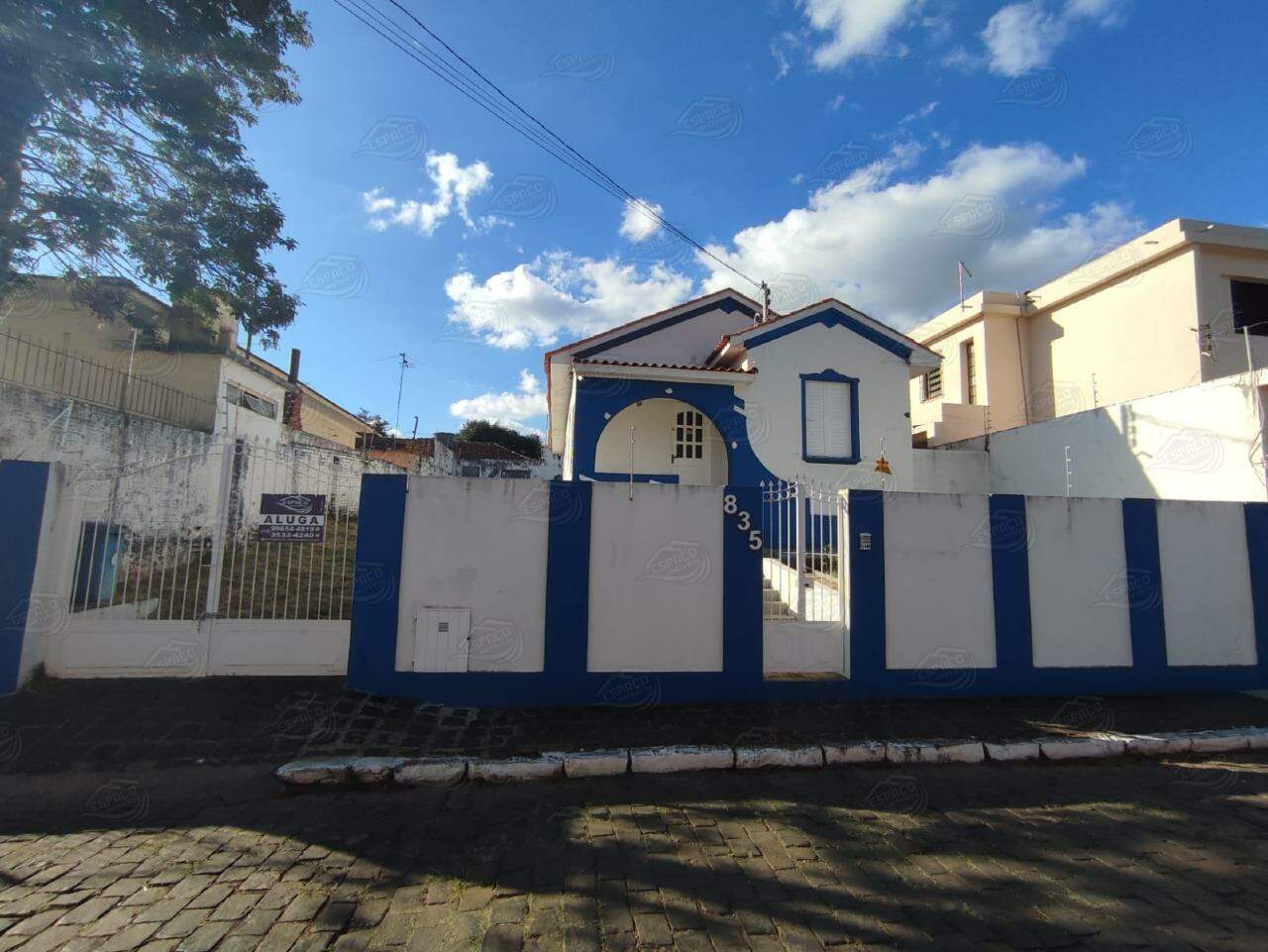 Casa para aluguel no Centro: 