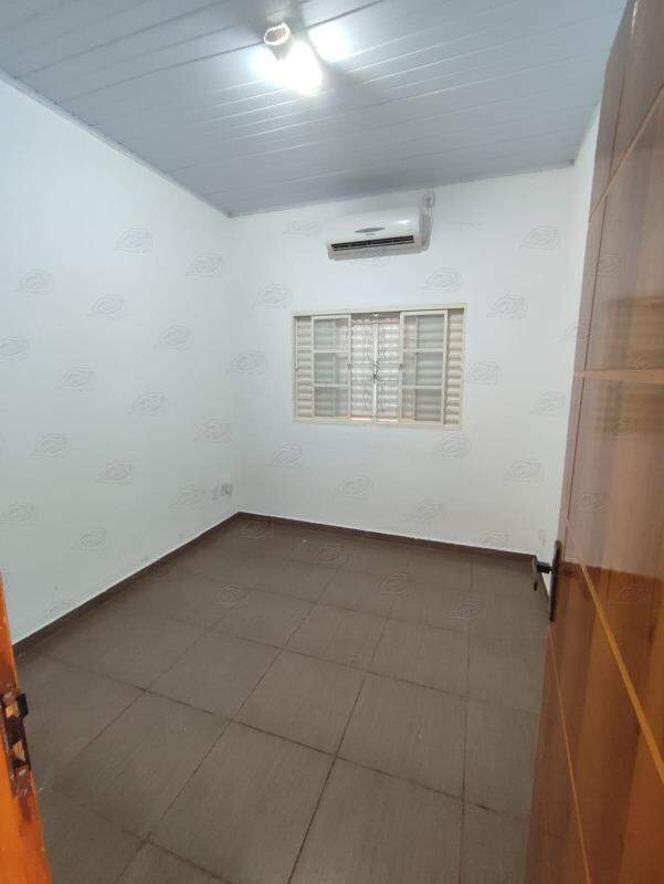 Casa para aluguel no Centro: 