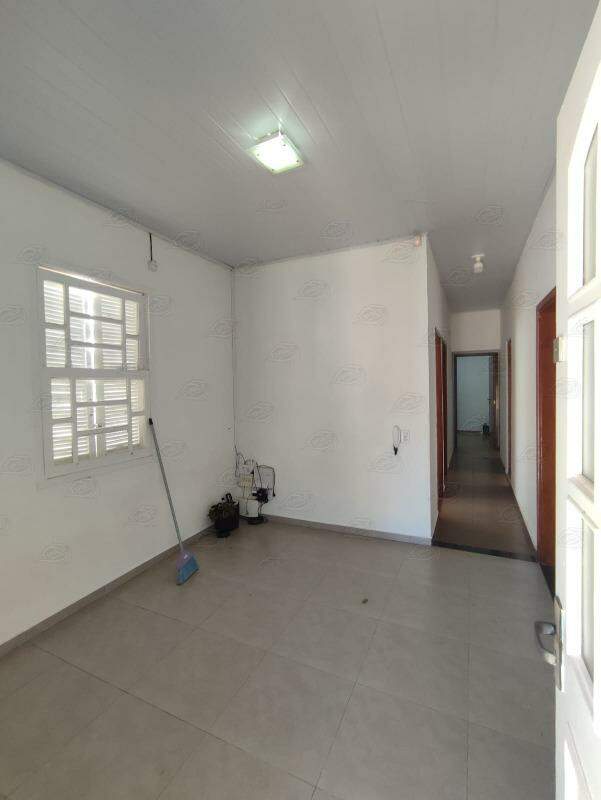 Casa para aluguel no Centro: 