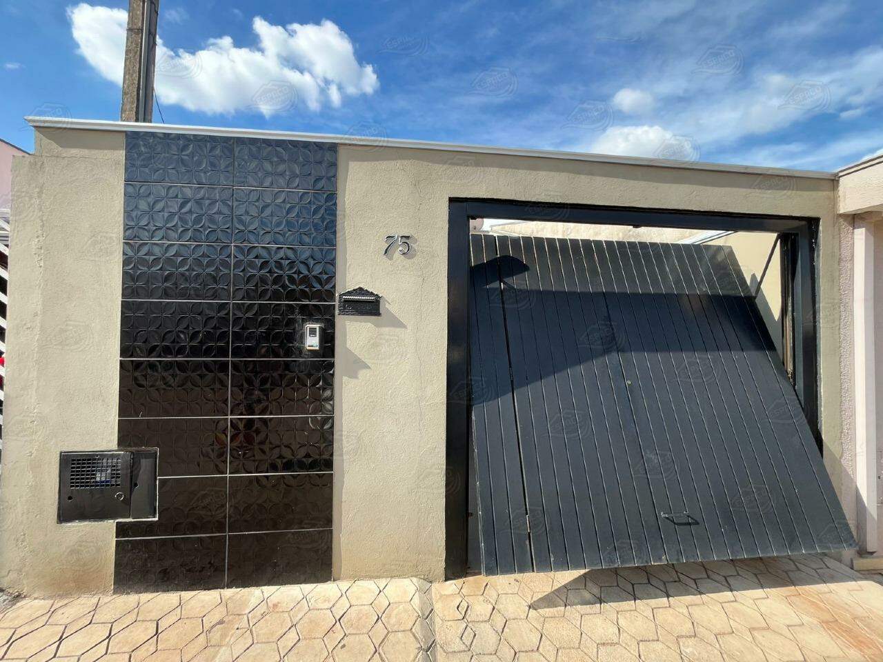 Casa à venda no Cruzeiro: 