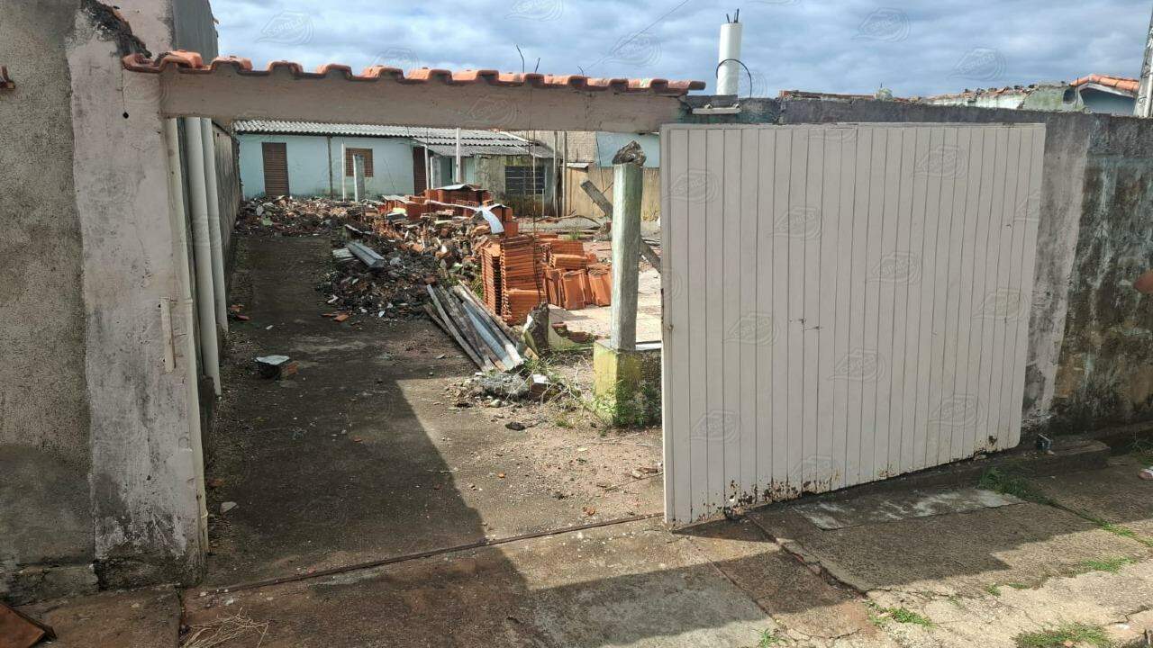 Terreno à venda no Cruzeiro: 