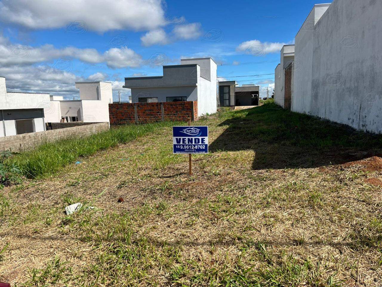 Terreno à venda no Condomínio Pôr do Sol: 