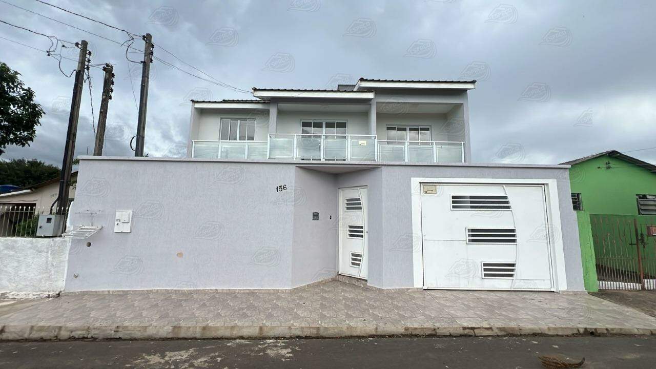 Sobrado à venda no COHAPAR: 