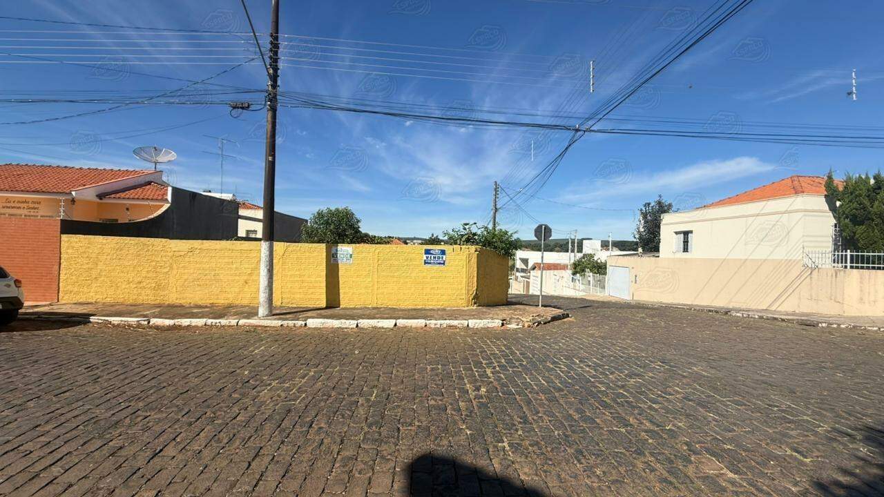 Terreno à venda no Centro: 