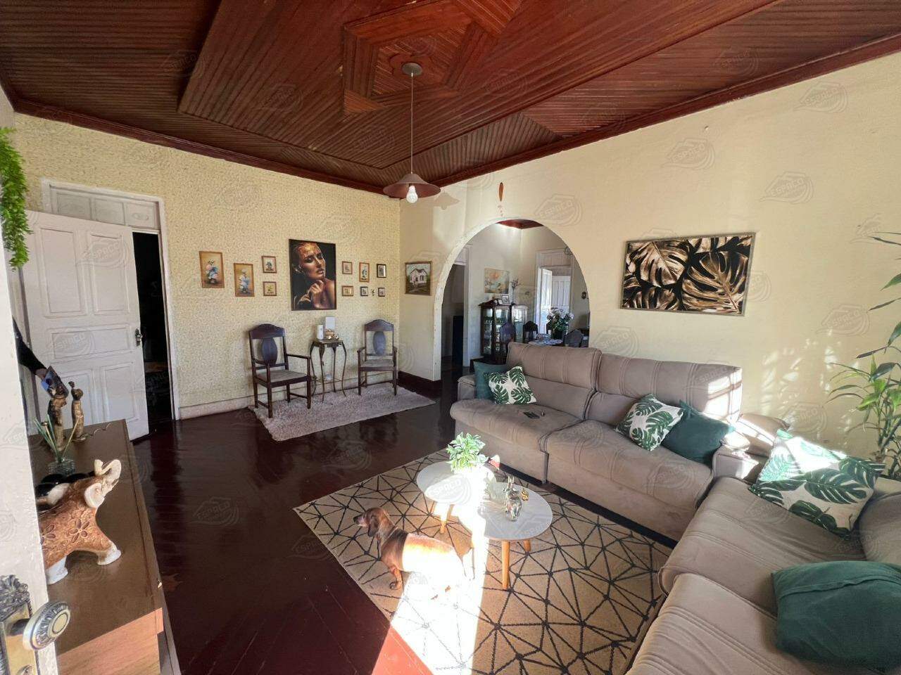 Casa à venda no Centro: 