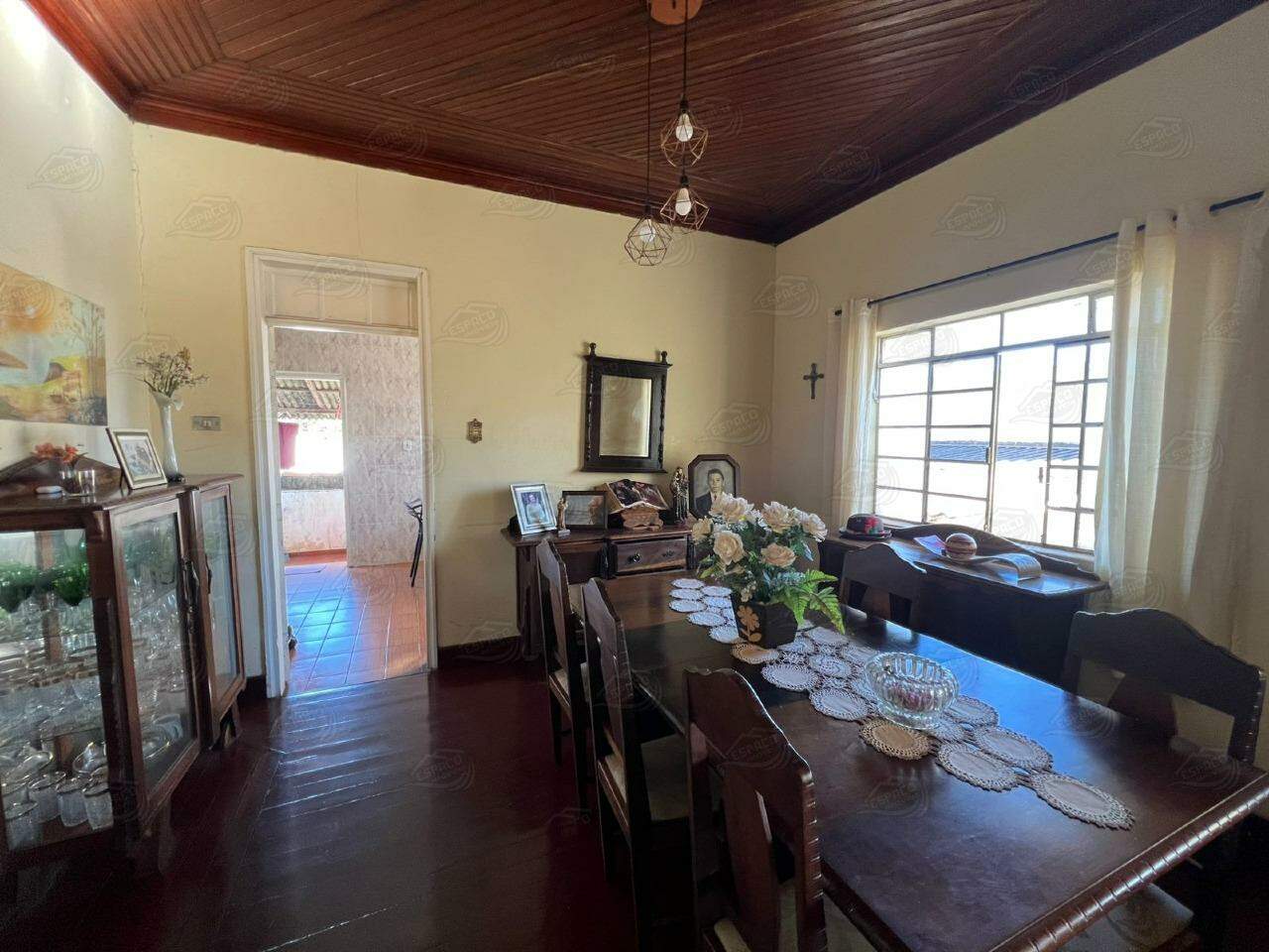 Casa à venda no Centro: 