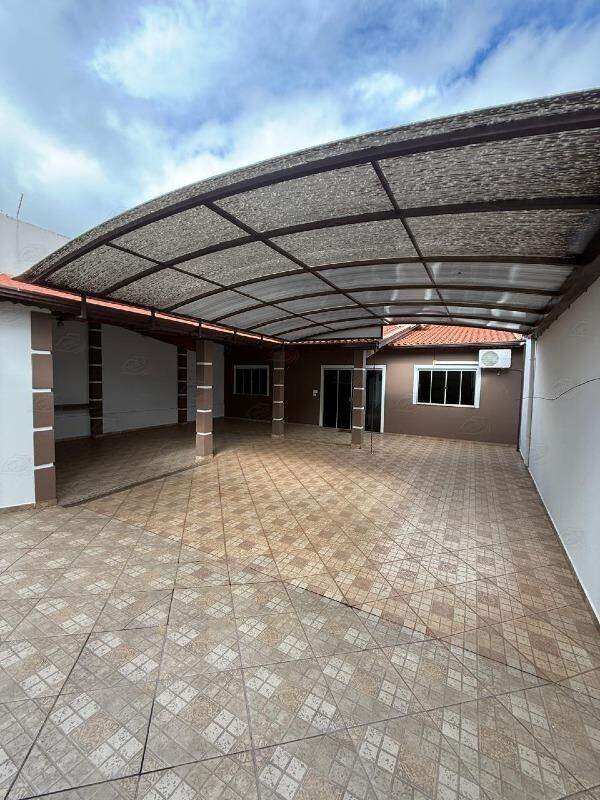 Casa para aluguel no Centro: 
