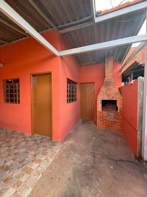 Casa para aluguel no Ginásio: 