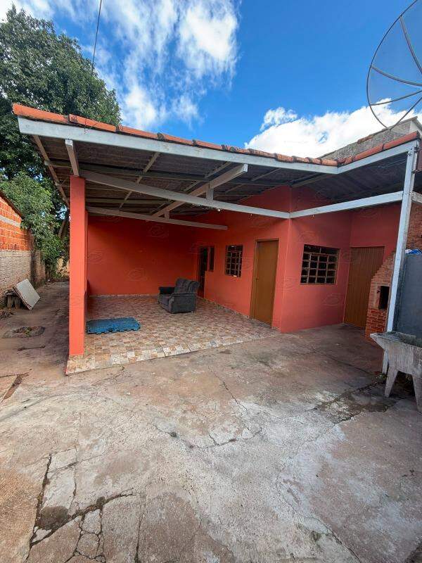 Casa para aluguel no Ginásio: 