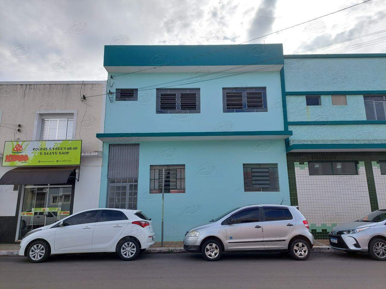 Ponto para aluguel no Centro: 