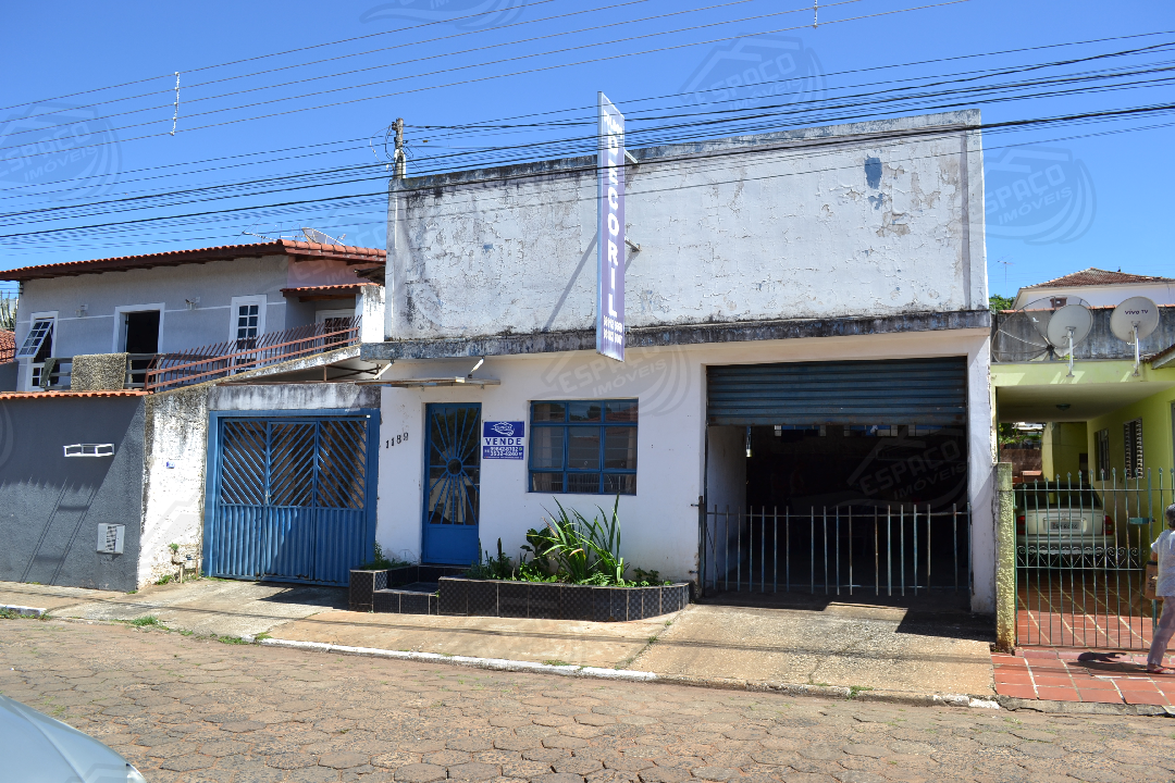 Casa à venda no Centro: 