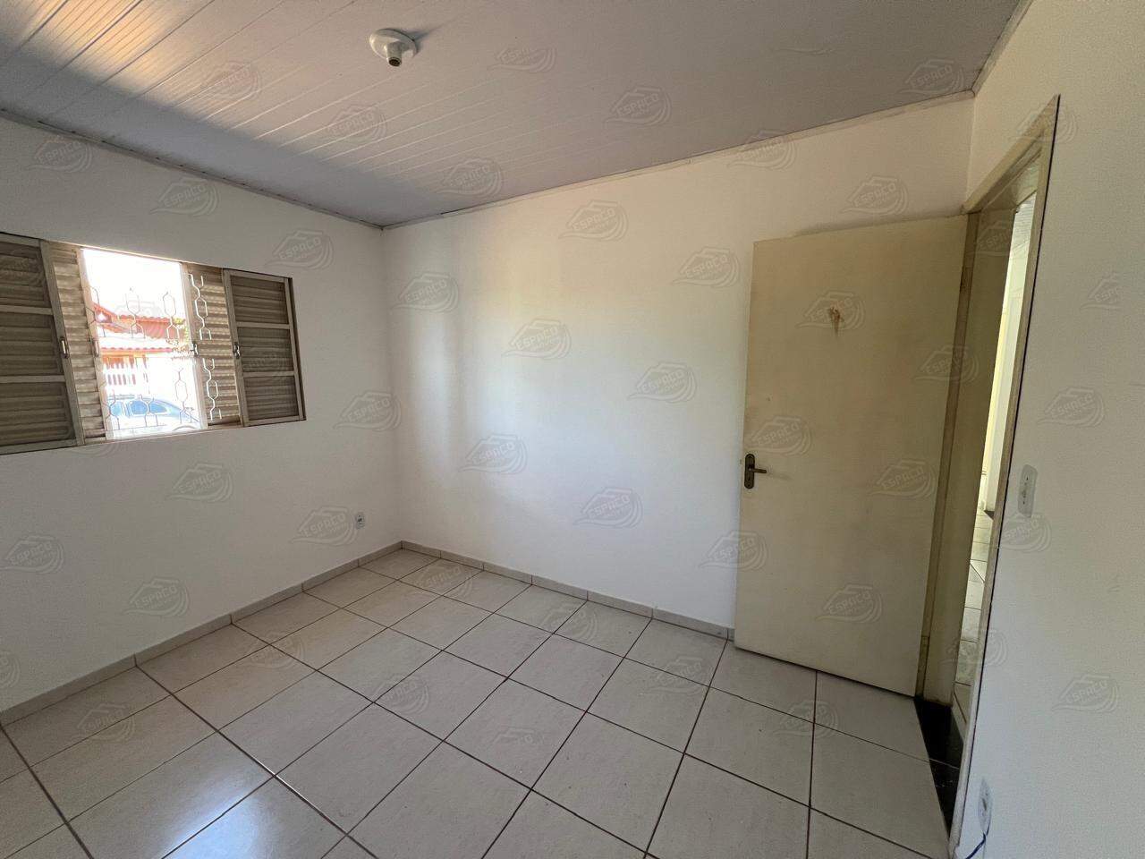Casa à venda no Condomínio dos Professores: 