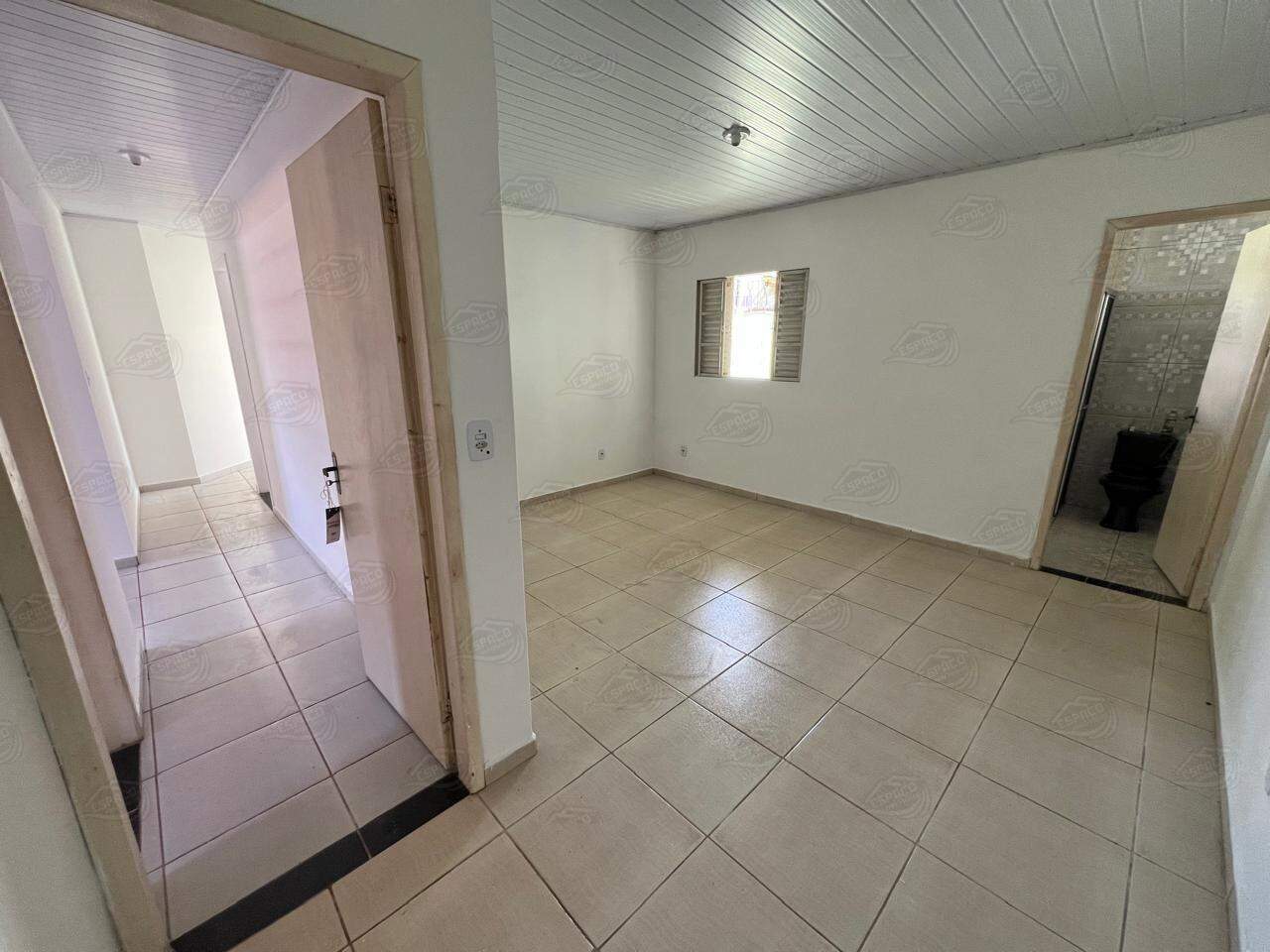 Casa à venda no Condomínio dos Professores: 