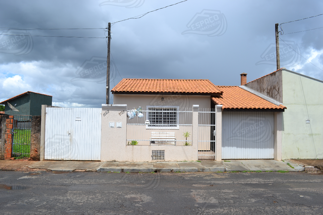 Casa à venda no Jardim Regina: 