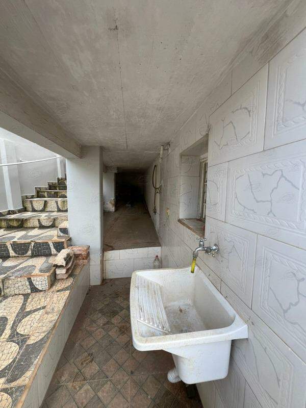 Casa à venda no Centro: 