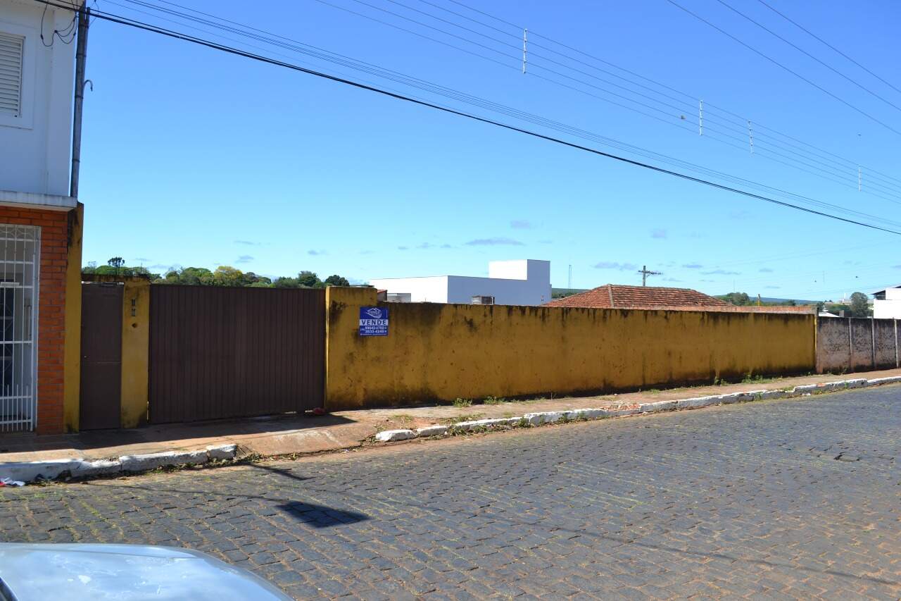 Casa à venda no Centro: 