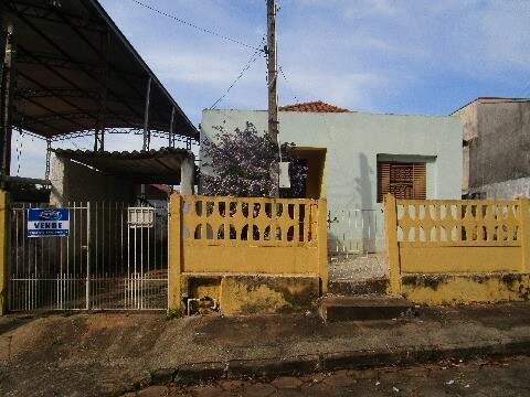 Casa à venda no Cruzeiro: Foto 01