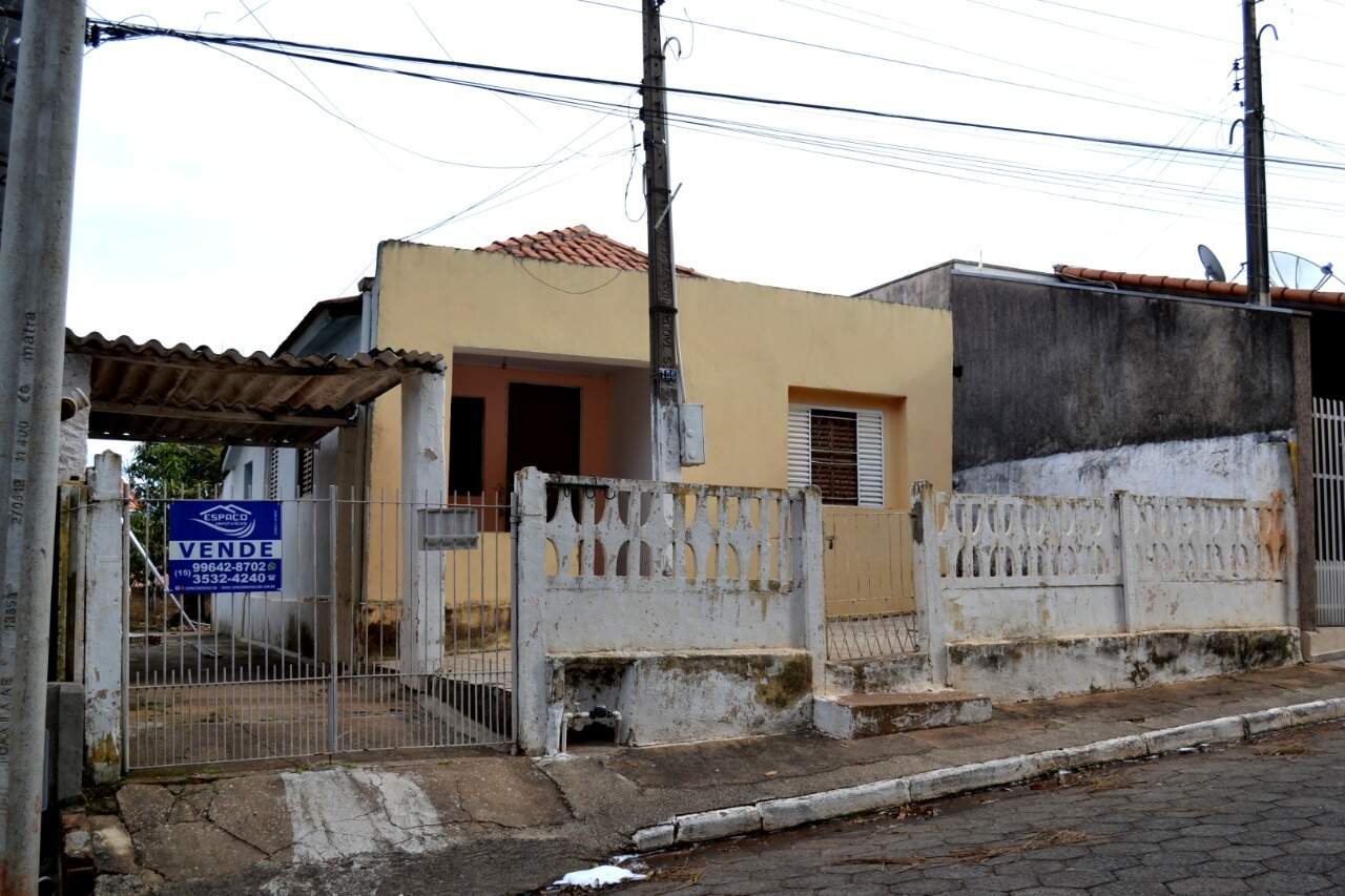 Casa à venda no Cruzeiro: 