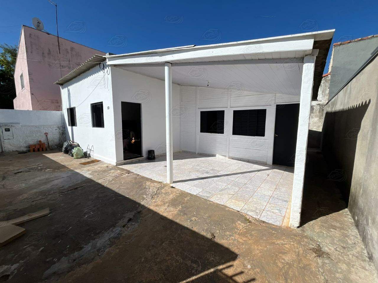 Casa à venda no Condomínio dos Professores: 