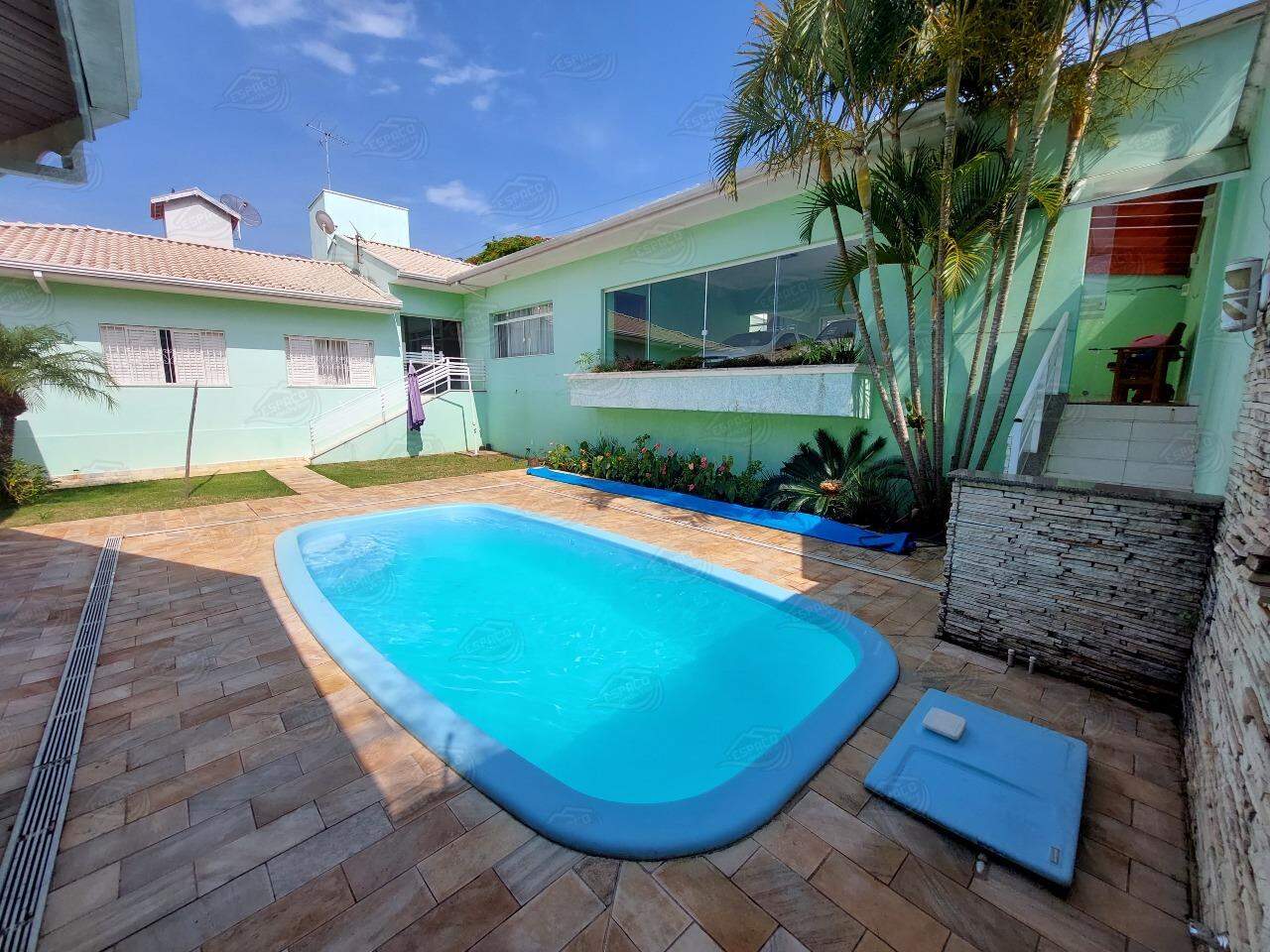 Casa à venda no Jardim Claudina: 